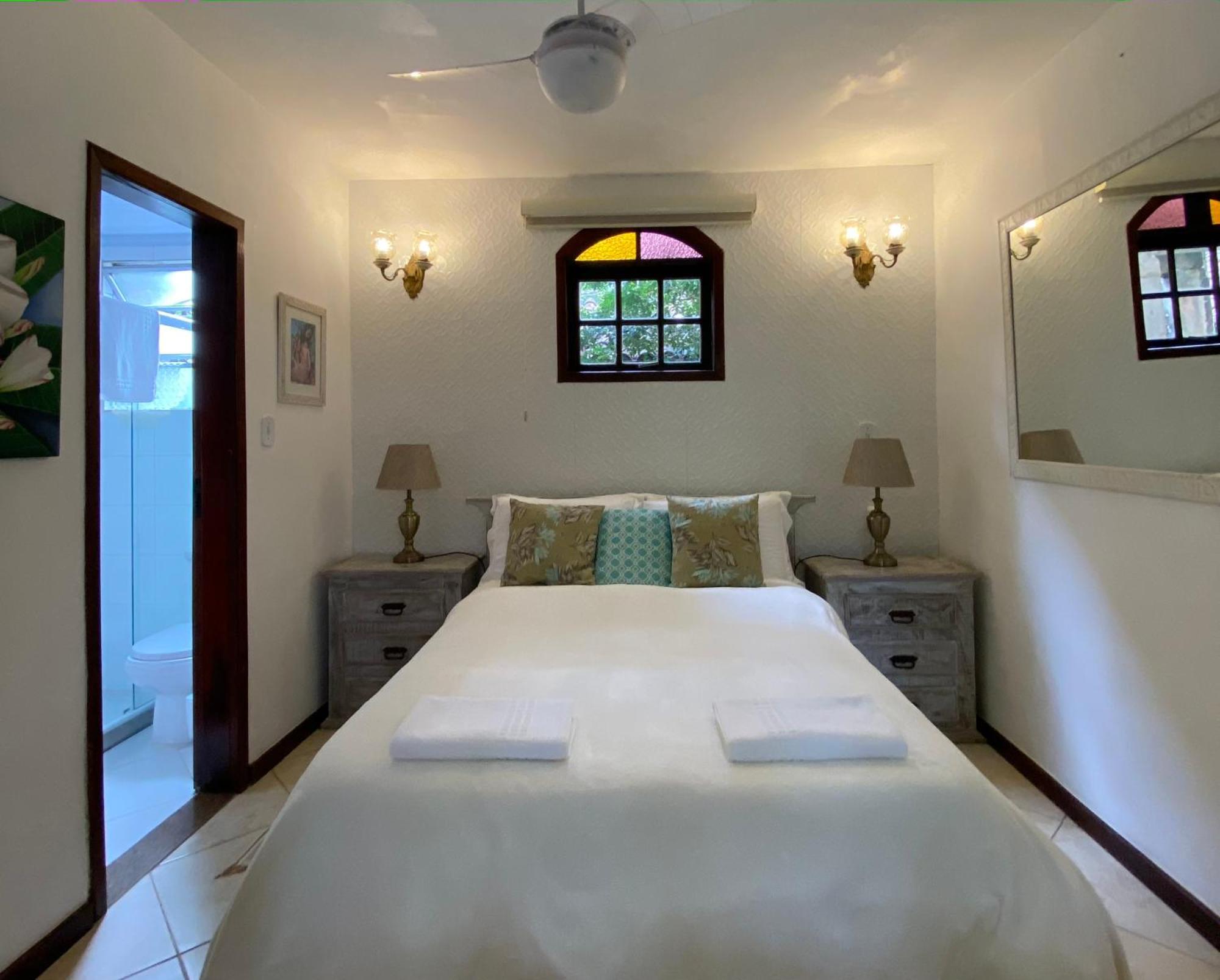 Aratinga Inn Vila do Abraao Ngoại thất bức ảnh